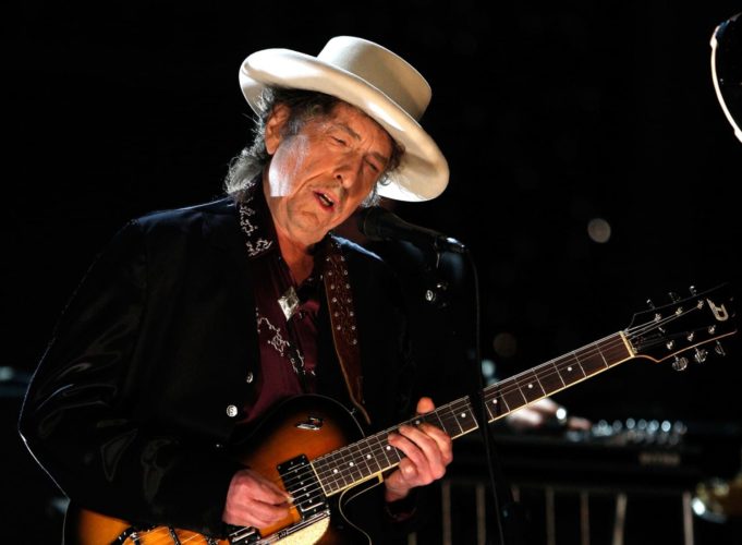 88440914_bob-dylan-681x500.jpg