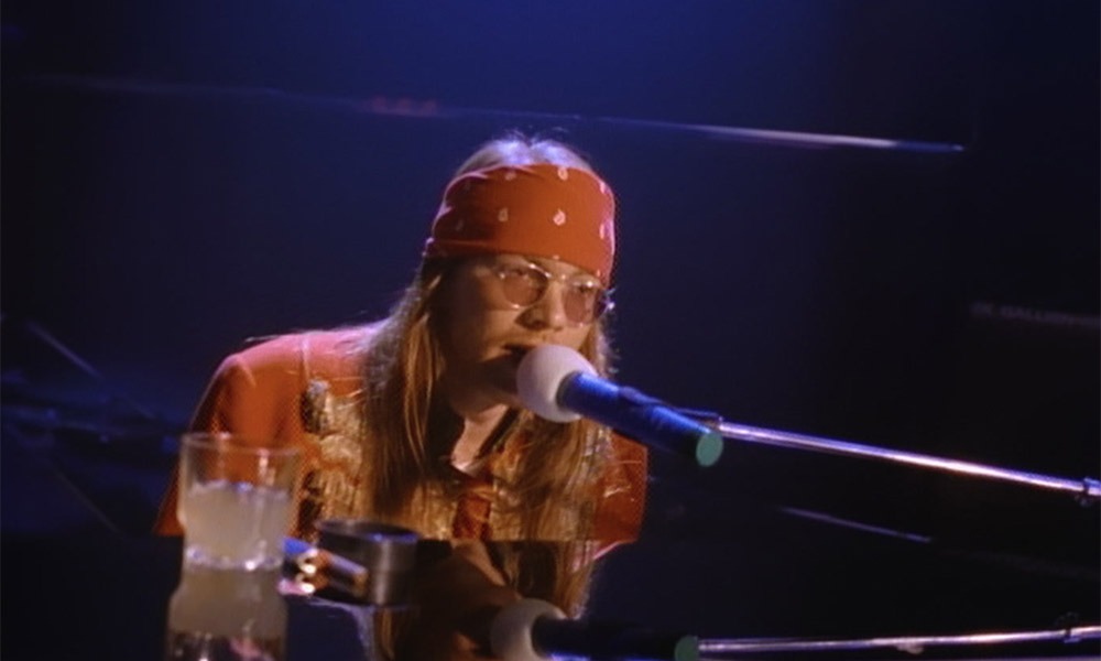 Guns-N-Roses-November-Rain-Screengrab-web-optimised-1000-02.jpg